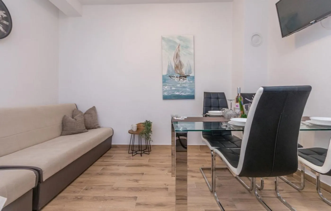 Holiday Home Ema With Pool Biograd Na Moru